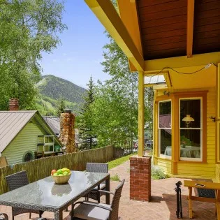 telluride summer haus exterior patio