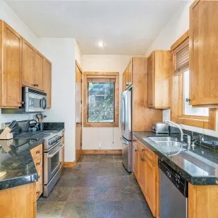 1.3 terraces 1301 telluride vacation rental kitchen1