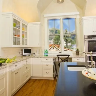 Telluride Spruce House Kitchen