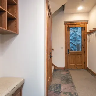 10.0 125 tristant mountain village mudroom