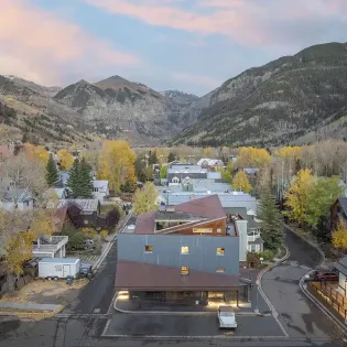 10.002 spritz house telluride drone view