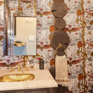 11 peaceful easy feeling mountain village powder room