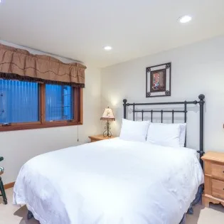 telluride bluebird day guest bedroom a