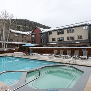 lulu luxe telluride pool