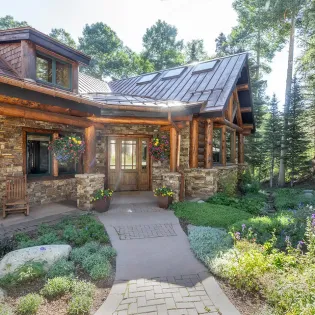 13.1 timberstone lodge mountain village exterior front entry