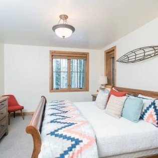 Telluride Palmyra Pines King Guest Bedroom