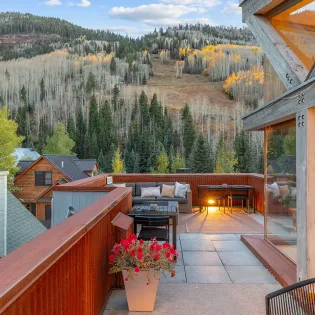 2.06 spritz house telluride penthouse deck with ski area view twilight