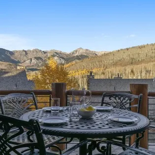 tristant  mountain village living room deck