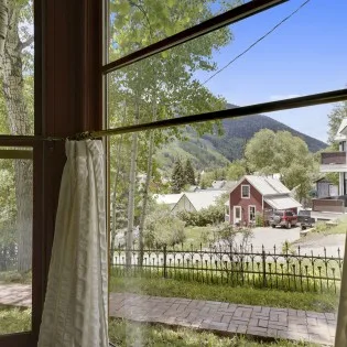 telluride summer haus bedroom a view