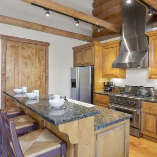 tristant  mountain village kitchen