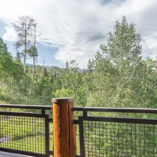 4.2 slopeside chateau telluride deck view