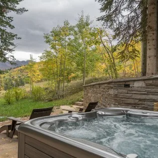 mountain village vacation rental yellowbrick cabin hot tub