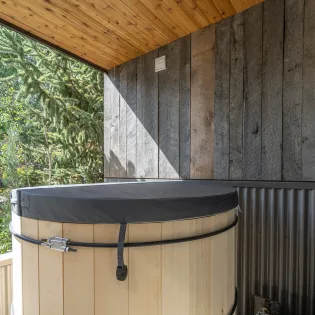 5.4 magic main telluride hot tub