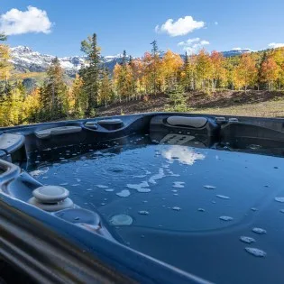 picture perfect mountain village hot tub