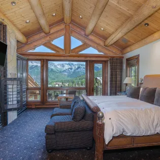 6.0 sundance lookout guest suite