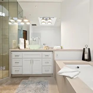 6.0 wintercrown penthouse primary bedroom bathroom 