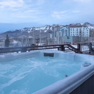 mountain village aspens at courcheval hot tub