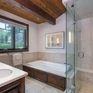 6.2 copper ridge mountain village primary suite bath1