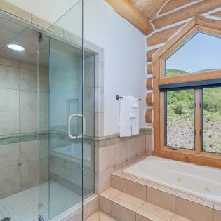 6.4 campbell peak retreat telluride guest suite1 bathroom2
