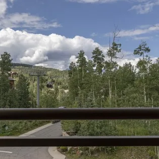 7.0 telluride granita 303 primary suite railing