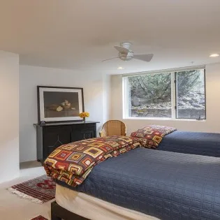 telluride rivers edge retreat guest bedroom