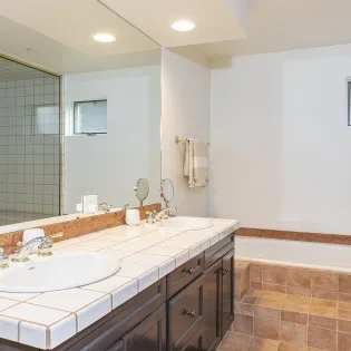 telluride rivers edge retreat primary bathroom