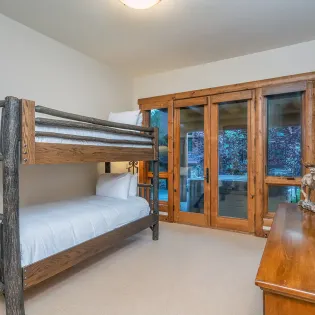 8.0 125 tristant mountain village bunk bedroom