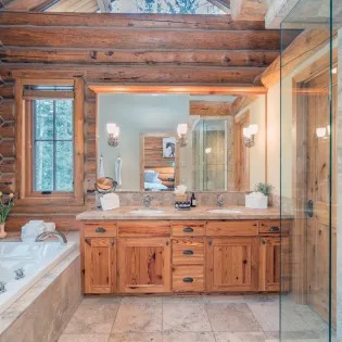 Telluride Palmyra Pines Master Bathroom