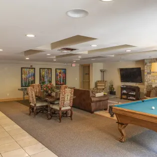 9.2 skiside lorian mountain village game room