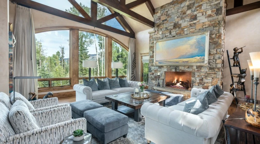 mountain village pinnacle living room