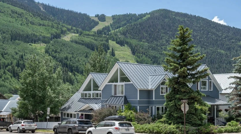 telluride top of town summer exterior