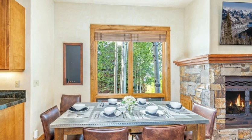 1.2 terraces 1301 telluride vacation rental dining room1 edit