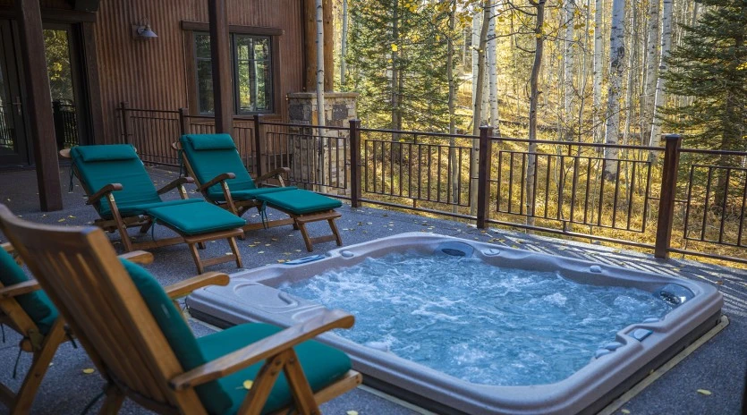 mountain village shepards retreat hot tub