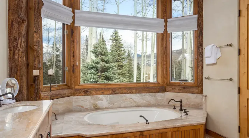 6.2 timberstone lodge mountain village primary suite bath 1